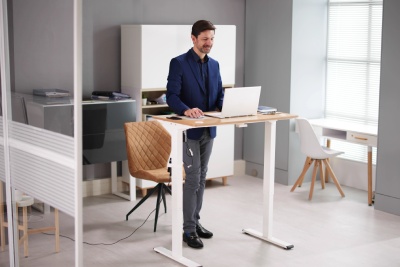 Berhin vous explique l'importance de l'ergonomie du poste de travail au bureau
